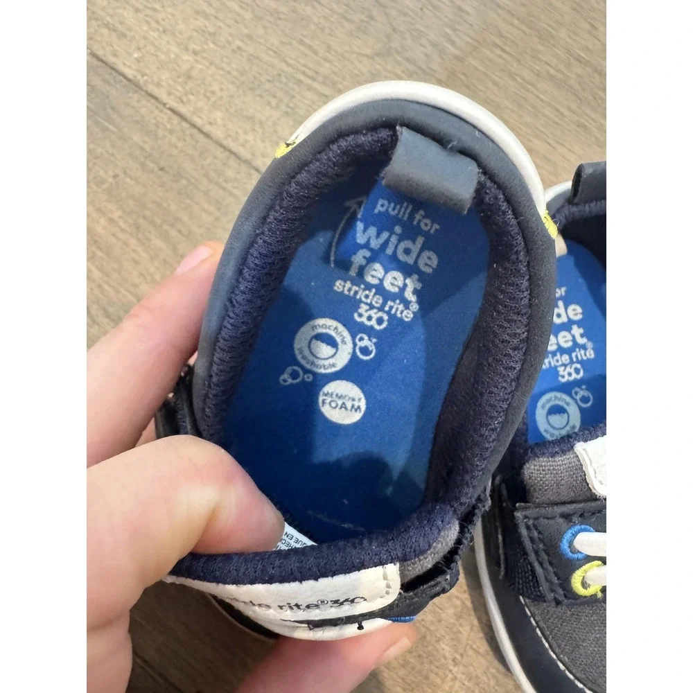 Stride Rite 360‎ Benji Boat Shoes Toddler Boys Size 4 Blue Nautical Slip On